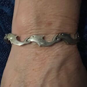 Sterling Silver Dolphin Link Bracelet - Silver .59oz 7”